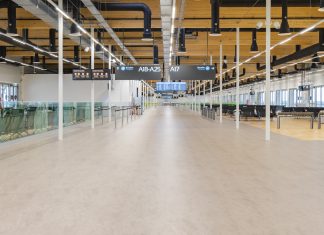 Birtokba vették az utasok az új ferihegyi utasmólót