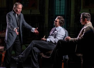 Mit keres Lenin ágyában Csomor Csilla művésznő? Szeptember 30-án kiderül!