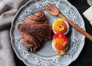 Ehető mesefigurákká változtatja a tojást ez a japán anyuka Micimackó tojásból