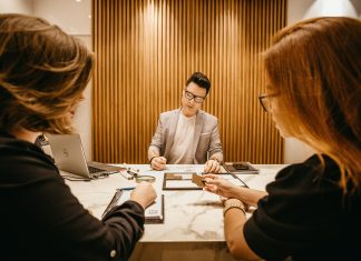 Jóval többen keresnek munkát, mint tavaly ilyenkor