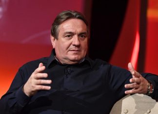 Koronavírusban halt meg Böröndi Tamás, a Vidám Színpad igazgatója