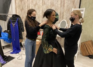 Izgalmas divatfotózáson jártunk, ahol magyar tervezők ruháiban is gyönyörködhettünk