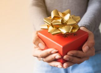 Minket is boldogabbá tesz a karácsonyi adakozás