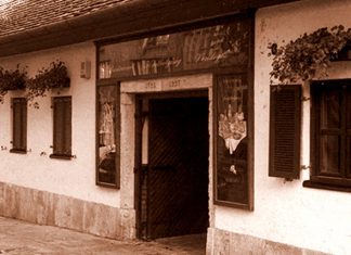 Van remény, a Márványmenyasszony megmenekülésére!