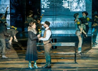 Ének, tánc és cirkusz Bulgakov regényének zenés színpadi változatában