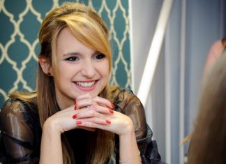 A hét COOL embere: Budai Lotti, a női életek írója Budai Lotti