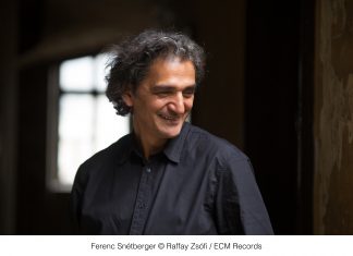 „Az élőzene hangulatát nem lehet stúdióban visszaadni”