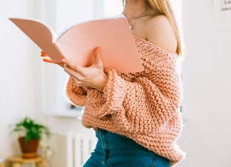 Stresszlevezetős, otthonmaradós karantén-könyv