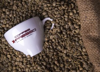 Ezer adag ingyen kávé üzletenként – nagyszabású összefogás indult