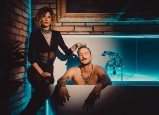 Istenes Bence és Lilu népszerűsítik a futárszolgálatot