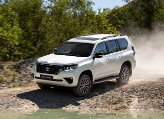 Megújul a Toyota legendás terepjárója