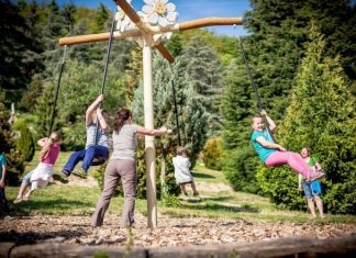 Gyereknapi programok és vörösbor premier a Follyban