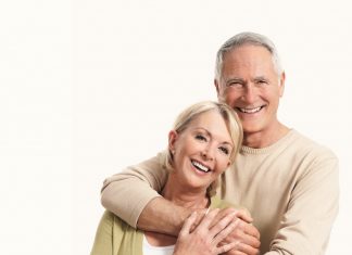 Ingyen is segít a szürkehályog műtétre várókon a szemészeti központ