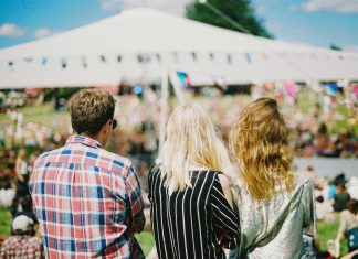 A magyarok jelentős többsége részt vesz valamilyen közösségi eseményen a nyáron