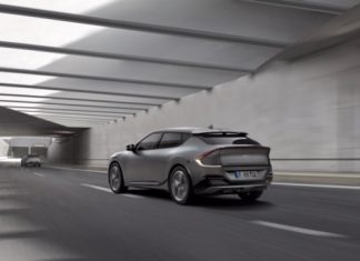 Az új Kia kategóriájának legfejlettebb biztonságát és kényelmét kínálja