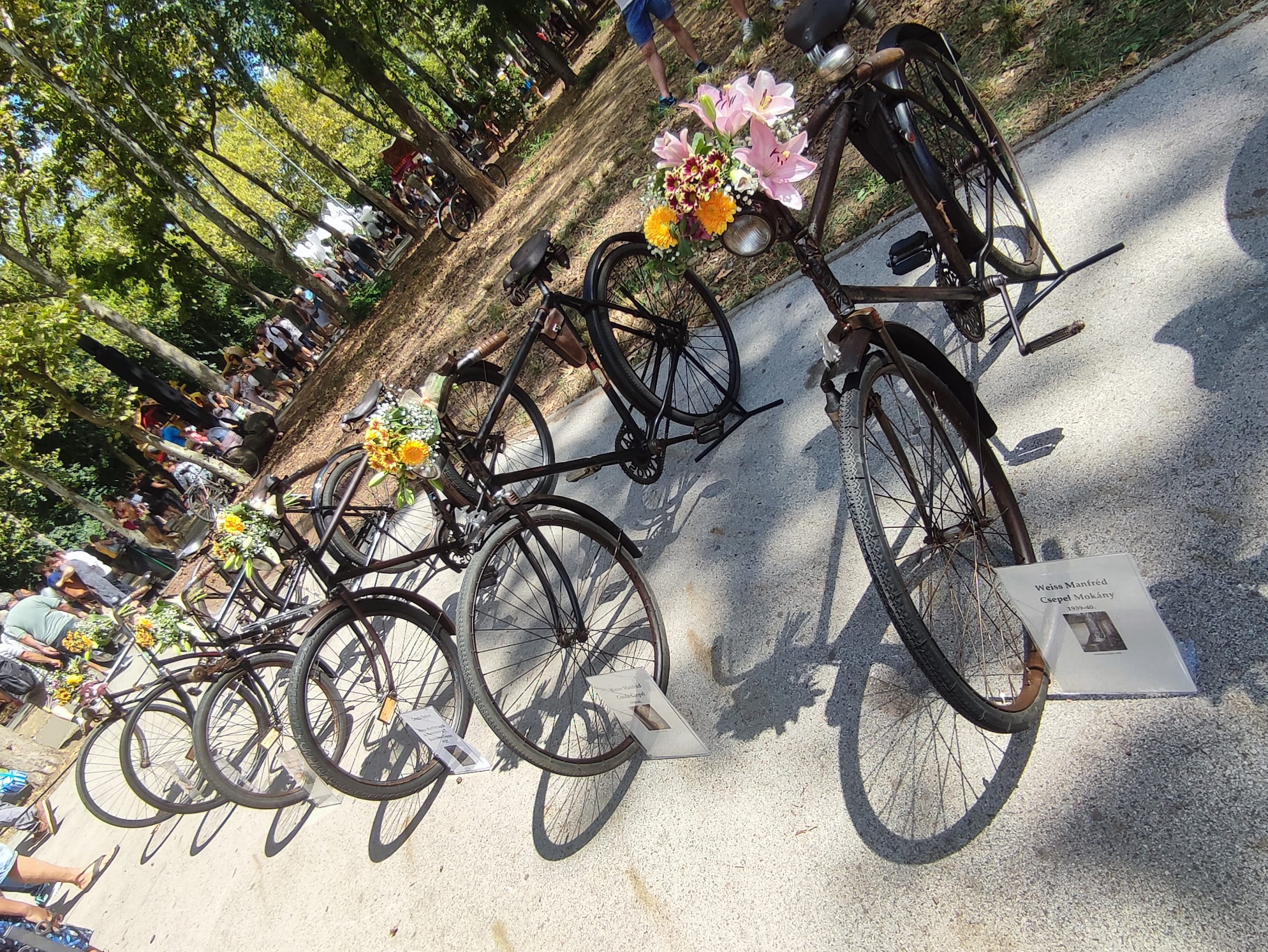 veterán kerékpárok virágkarnevál