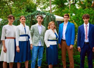 Ezekben a formaruhákban képviselik az országot a Magyar Pavilon munkatársai a világkiállításon