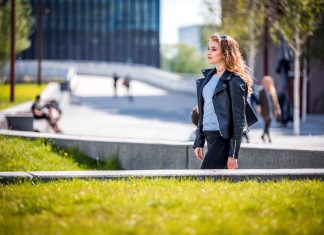 Ezek a városok nagy lépéseket tesznek a fenntarthatóság érdekében város-lány