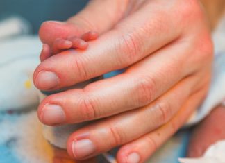 Apró hősök- A Koraszülöttek Világnapjáról