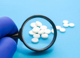 Elkészült a Pfizer gyógyszere a covidra, sürgősségi engedélyezést kérnek