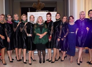 Különleges divatbemutató a Vajdahunyad Várban