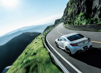 A Toyota belépő sportautója lesz a vadonatúj GR86