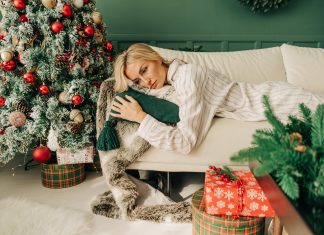 Nehéz időszak a karácsony? Nem vagy vele egyedül Szomorú nő