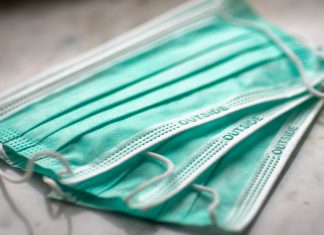 Hétfőtől megszűnik a kötelező maszkviselés