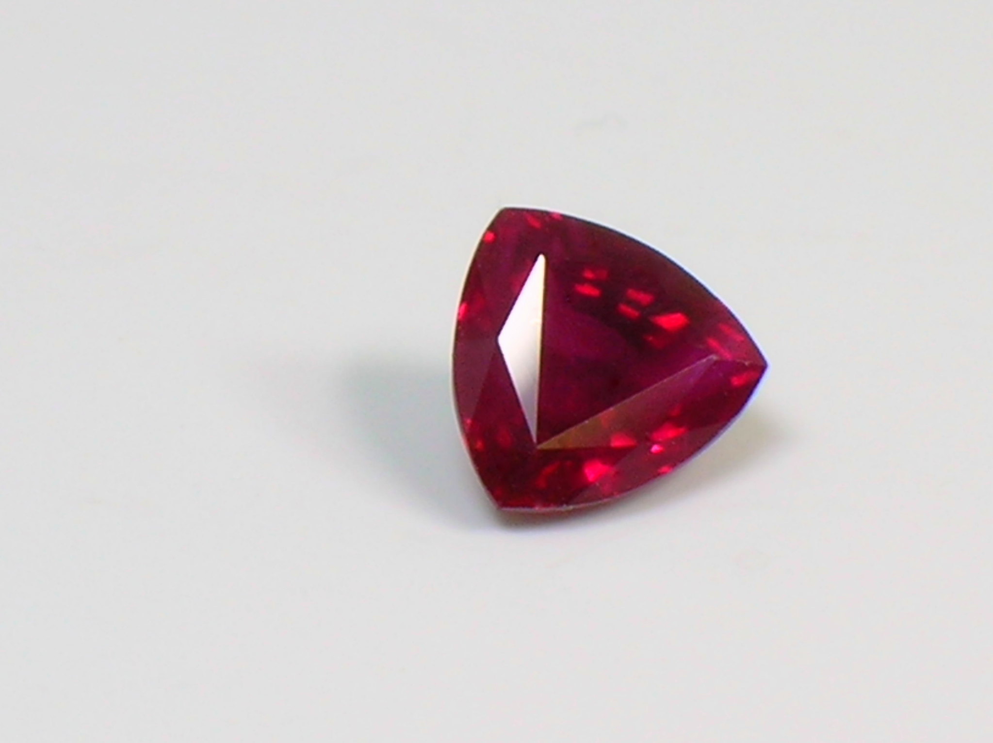 rubin-ásvány-kristály