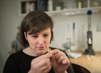 Kortárs és kortalan ékszerek értékteremtő nőknek