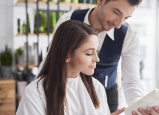 Bókba csomagolt sértések – a negging jelensége érzelmi manipuláció-negging