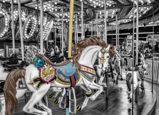 Pörögni, forogni jó! Körhinták napja