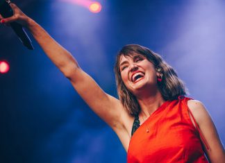 „Férfias szakmában dolgozom” – Lábas Viki a női energiákat ünnepli az év legnagyobb Margaret Island koncertjén a Budapest Parkban