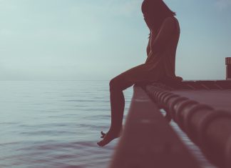 Vegyük észre az öngyilkosságra figyelmeztető jeleket! öngyilkosság-figyelmeztető jelek