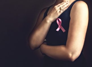 Az élet védelmében: rendszeres önvizsgálat és emlőszűrés! emlőrák