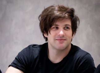 „Szívesen álmodoznék, de a racionális énem nem engedi” Ember-Márk