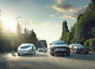 A Toyota világszintű elnökét faggatták a vállalat elektrifikációs stratégiájáról