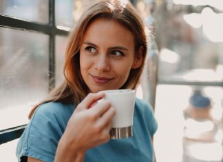 Ünnepi kávé- és édességkollekció az ízek szerelmeseinek