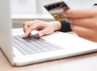 Tippek a biztonságos online karácsonyi vásárláshoz