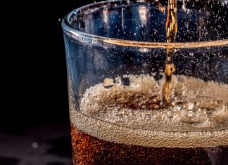 Függőséget okozhat a kóla? A szakember megmondja.