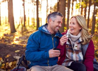 Ezért könnyebb párt találni 50 éves kor felett