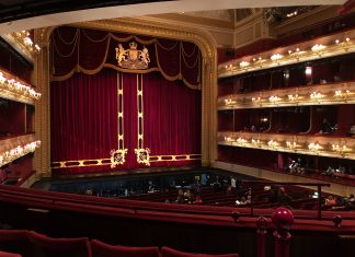 Gyermekkari művészek és balettnövendékek adják elő az István, a királyt