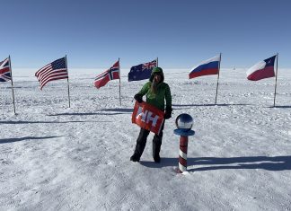 Caroline Côté sarkkutató rekordot döntött