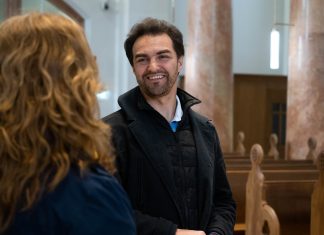 Dolhai Attila lesz a veszprémi várnegyed új nagykövete