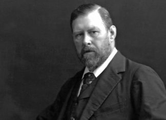 Bram Stoker a főnökéről mintázhatta Drakula grófot