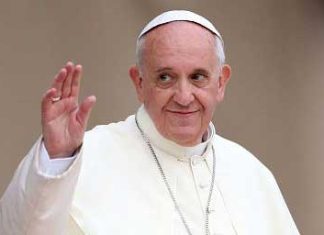 Kiadott egy rock albumot: 8 érdekesség Ferenc pápáról