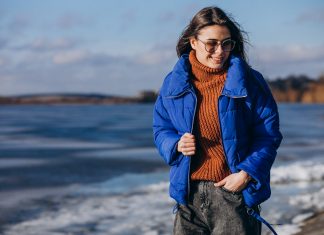 Óceánparti műanyagokból ruhadarabok