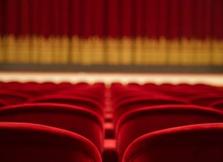 Két új kiadvány jelent meg a Vígszínházról