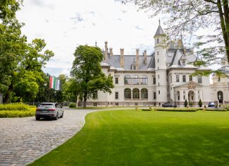 Krug Ambassade-ként debütált a BOTANIQ Turai Kastély