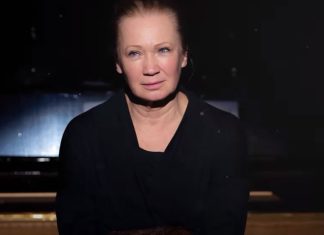 Udvaros Dorottya egy szenvedéllyel teli komédiában Udvaros Dorottya új színházi darabban